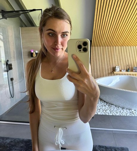 Danucd pornstar perfect pics