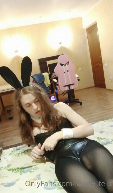 subby felix model erotic pic