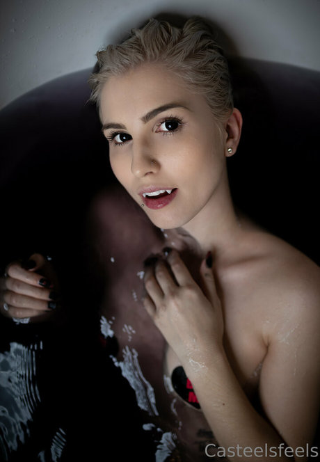 casteelsfeels free model image