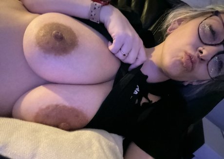 Anna Savage hd pornstar pics