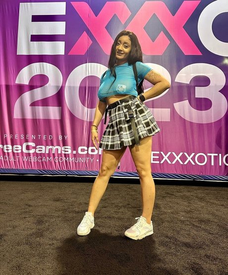 DelilahMoonx xxx pornstar picture