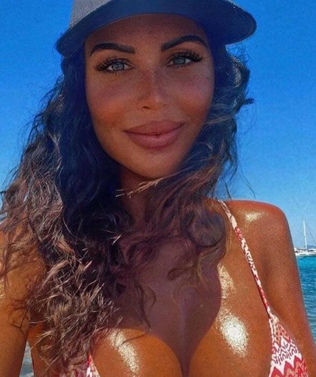 Ginia 900 star nude archive