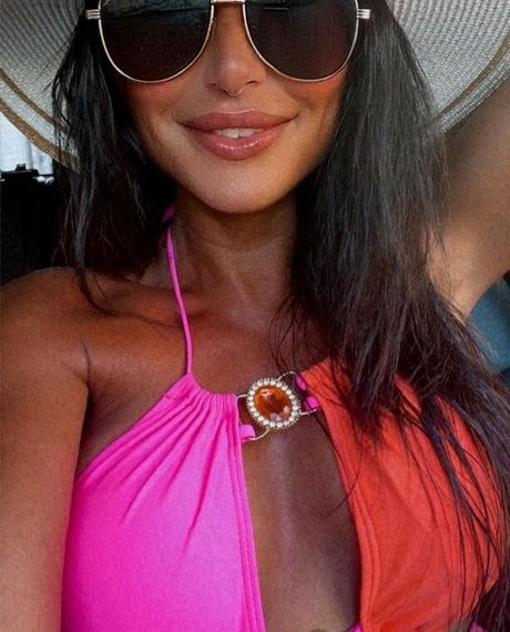 Ginia 900 model exclusive img