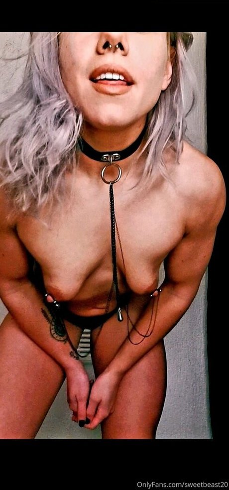 sweetbeast20 pornstar adult pics