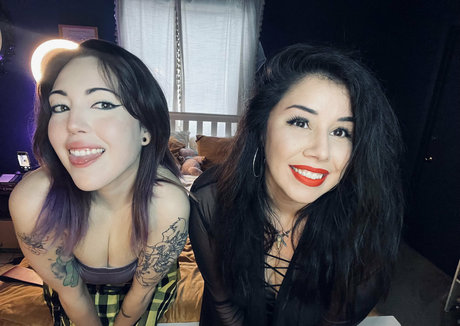 rueeruee model top gallery