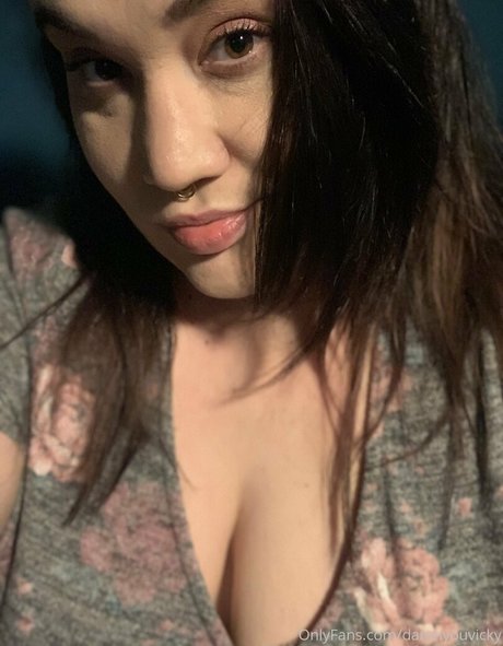 damnyouvicky hot pornstar pics