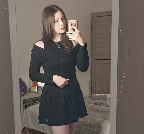 Pommys World star art image