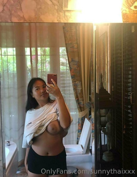 sunnythaixxx pornstar nude pic
