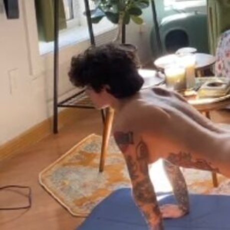 Vas Hal star nudes img