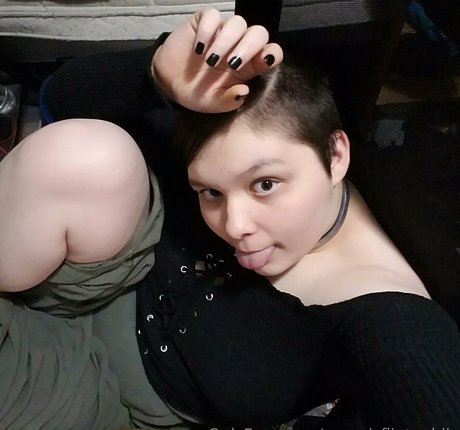 aaronicflintpublic nude actress galleries