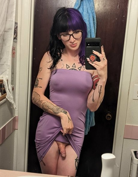 Violet Valentine beautiful star images