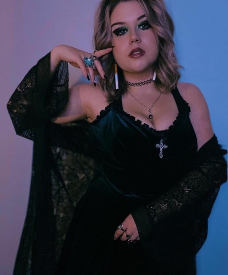 stanzipotenza pornstar naked photo