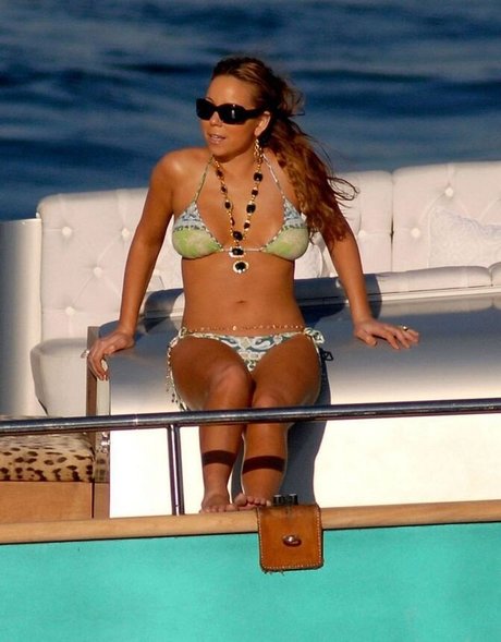 Mariah Carey beautiful model image