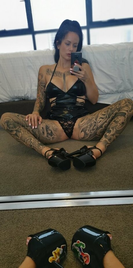 melodyradfordfree adult model img