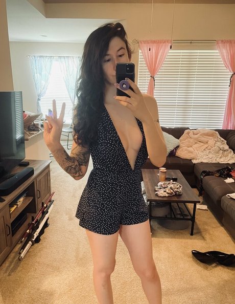 Bloody naked pornstar picture