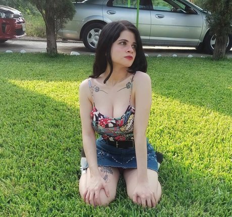 Becka666 model hd image