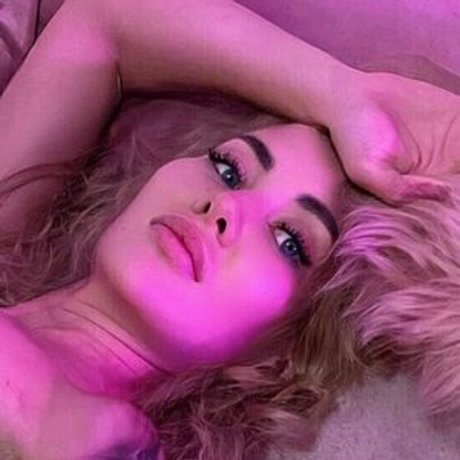 awarisevip high quality pornstar photo