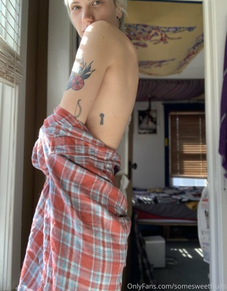 somesweetfruits sexy pornstar pics