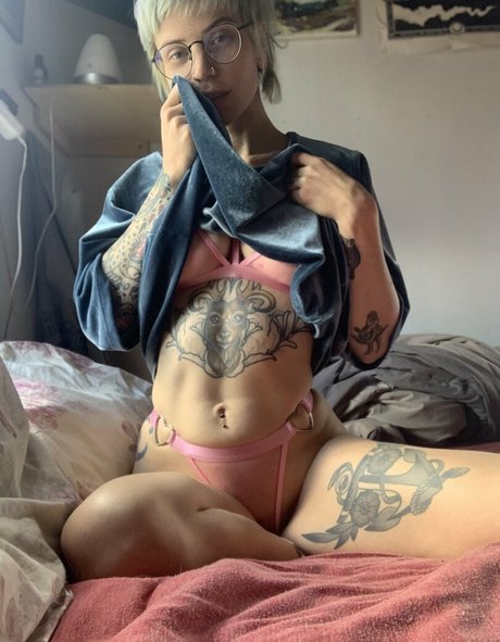 somesweetfruits sex model pic