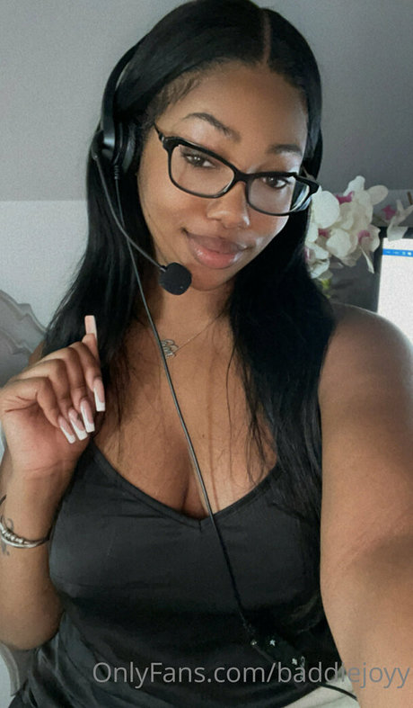 baddiejoyy xxx model photos