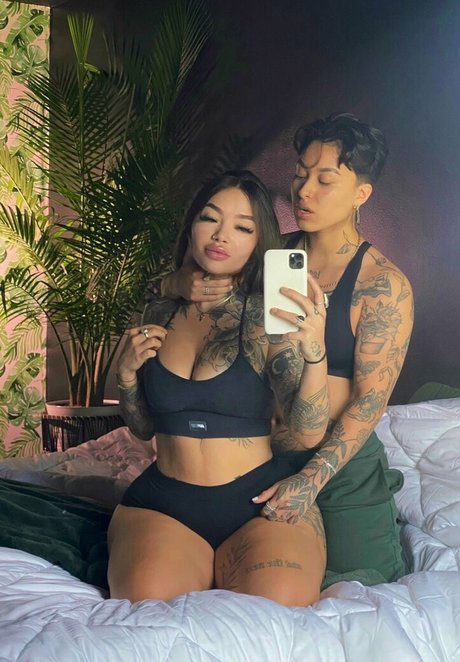 _Leovenus pornstar hot pictures