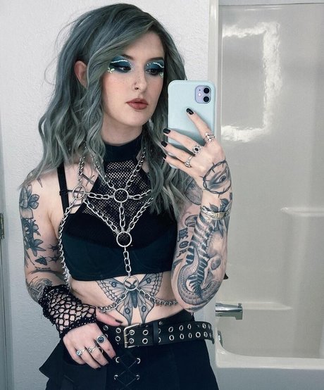 Mothica nice actress galleries