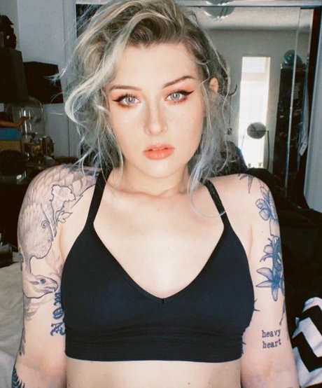 Mothica erotic star archive