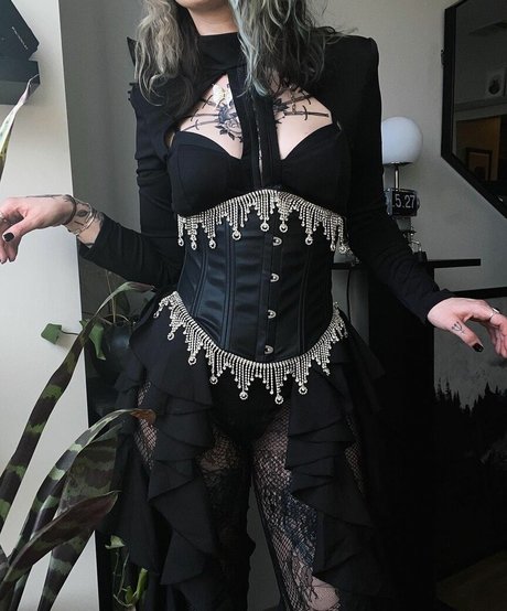 Mothica nude pornstar photos