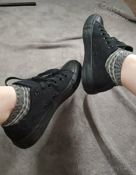 lovelycaprixx beautiful model photos