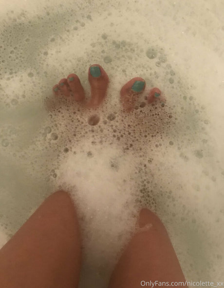 nicolette xx exclusive model photo