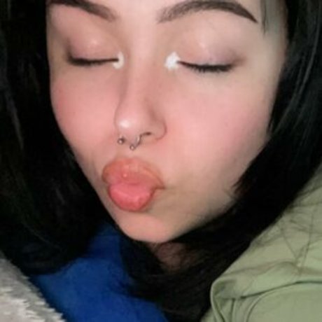 Trap27star model pornographic photo