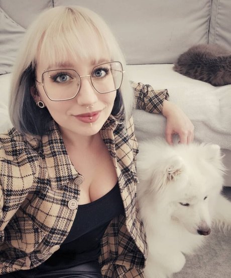 Methvespertine nude star archive