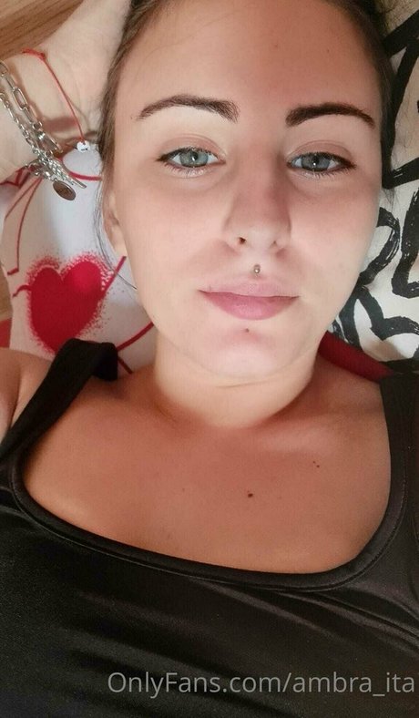 ambra ita00 model hot archive