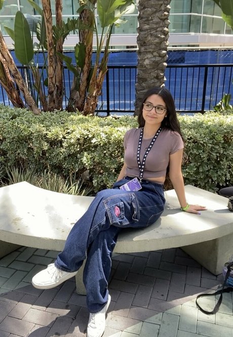 Justcallme Vixx high quality actress images