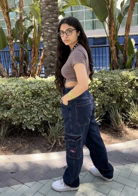 Justcallme Vixx hot star pictures