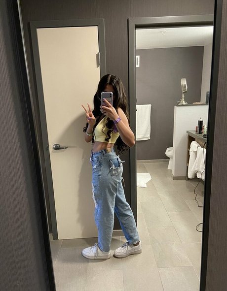 Justcallme Vixx star pornographic pictures