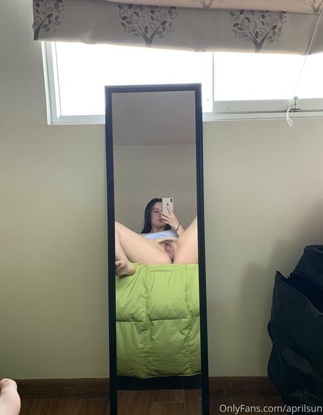 aprilsun pornographic actress pictures