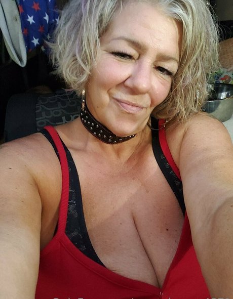 queenkarma4871 hot actress pictures