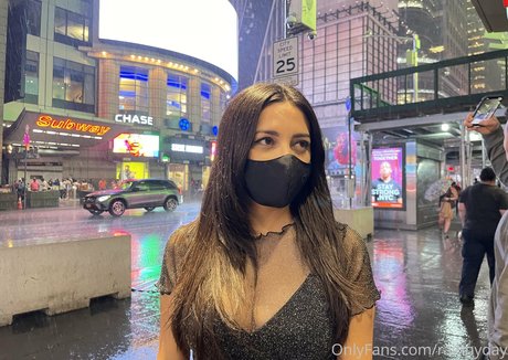 rainnyday star porn gallery