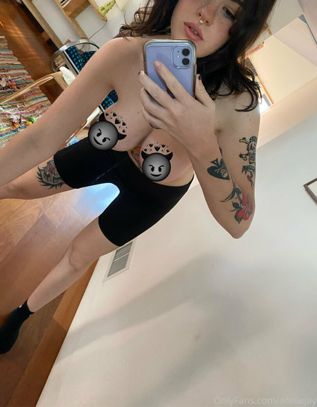 AnnieJay pornstar top pic