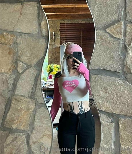 jadiethebaddie model best photos