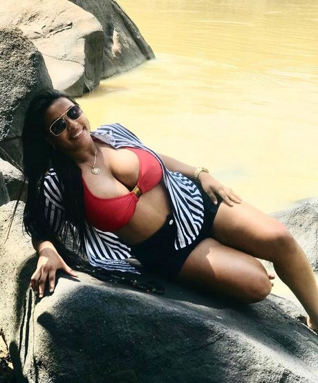 Dalila Silva Souza art star galleries