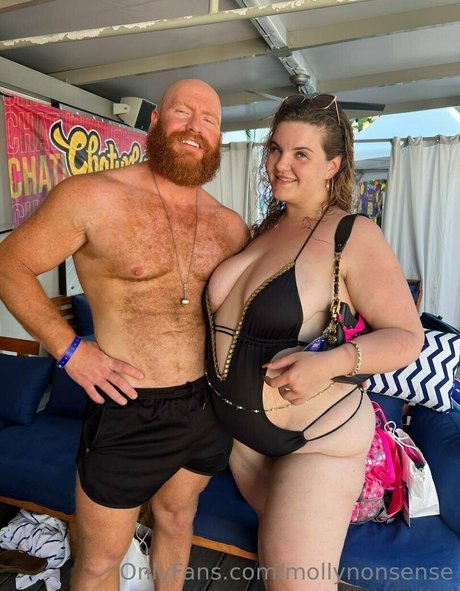 mollynonsense nude star pics