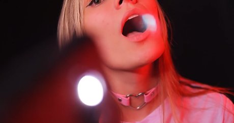 Sirius Eyes ASMR naked star pic