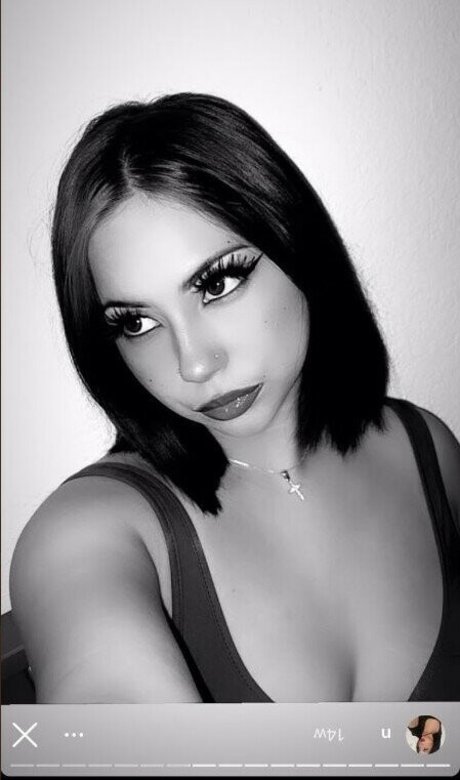 nattalieferreyra free model image