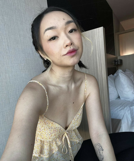 vatinakong star nude image