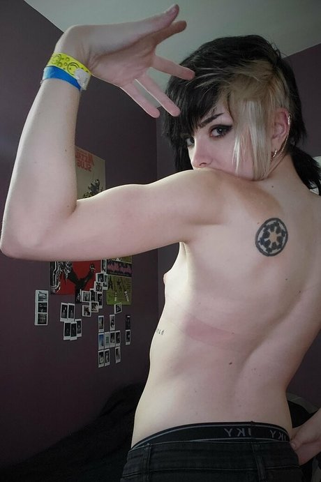 futchgod high quality actress galleries