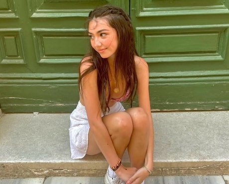 Lyzzahh adult actress picture