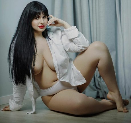 Dasha Dashany star sex picture