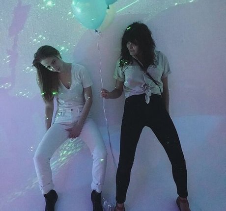 Stevie Wynne Levine erotic actress images